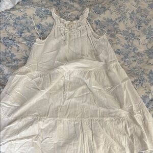 Elegant White Sleeveless Dress